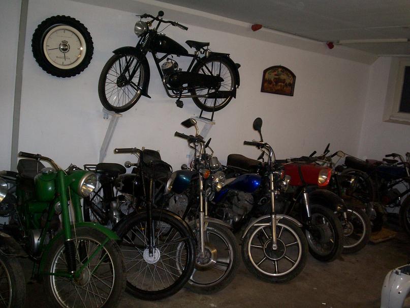 Sammlung klassischer Motorräder